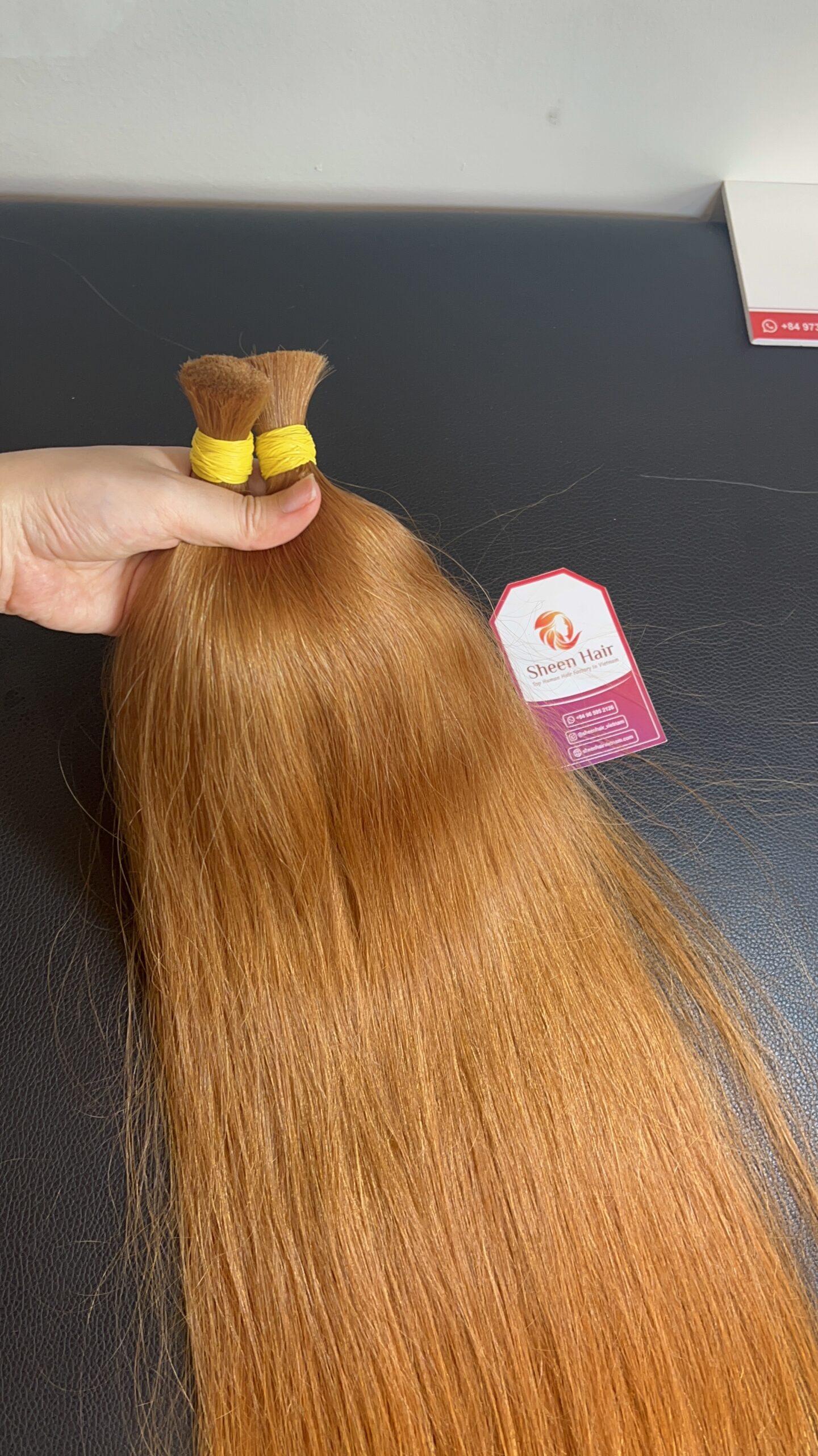 Strahlendes Kupferfarbene Haarfarbe auf 100 % Raw Vietnamese Hair – Glanz, der den ganzen Sommer hält