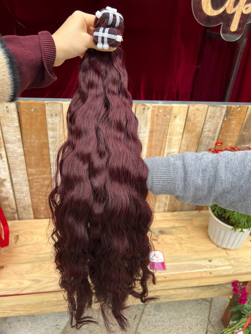 Machine Weft Wavy Burgundy Color 26 Inch – Premium Best Human Hair Extensions for Bold, Elegant Styles 2026 - Image 2