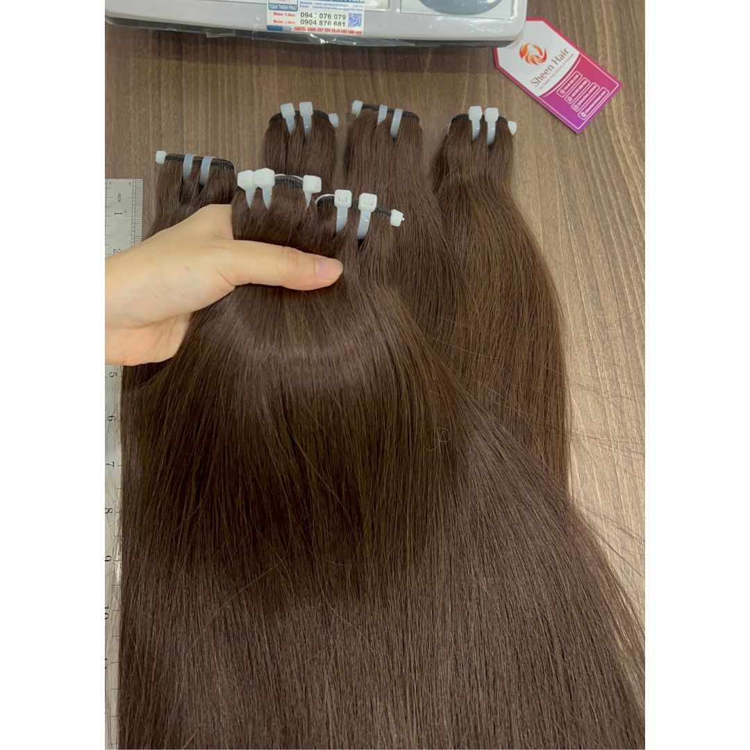 Machine Weft Bundles in Medium Brown #4: 5 Powerful Reasons Salons Need This Classic Shade 5 Machine Weft Bundles in Medium Brown #4: 5 Powerful Reasons Salons Need This Classic Shade - Image 3